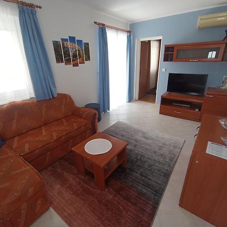 PUY Apartments Tina מראה חיצוני תמונה