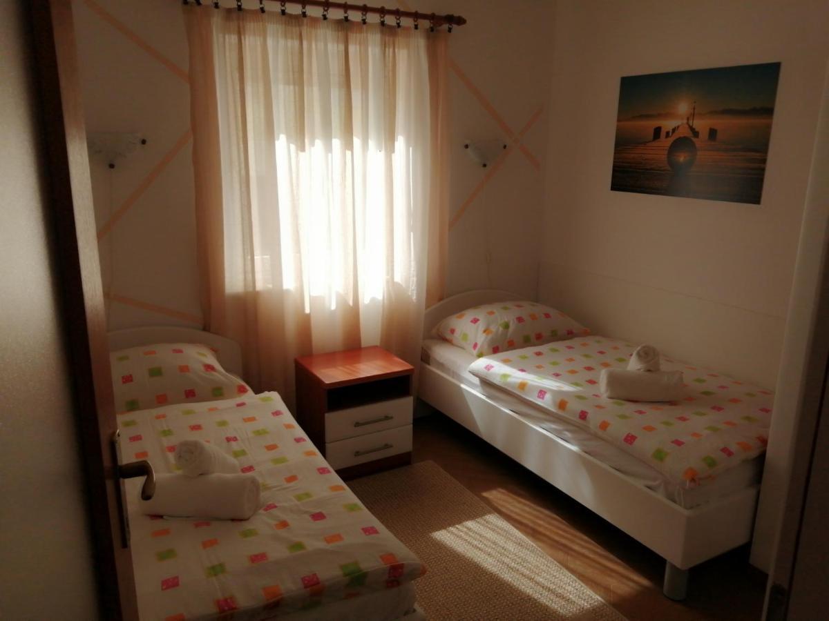 PUY Apartments Tina מראה חיצוני תמונה