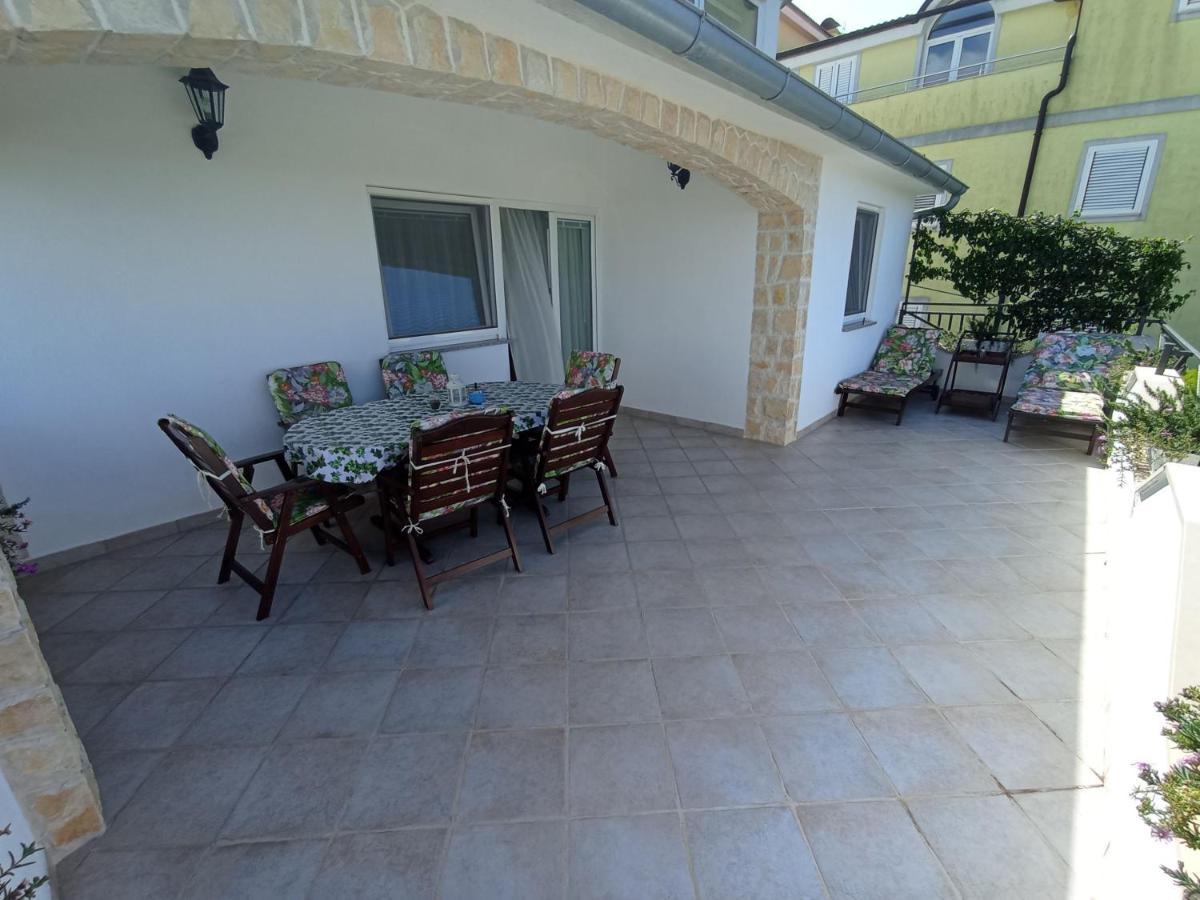 PUY Apartments Tina מראה חיצוני תמונה