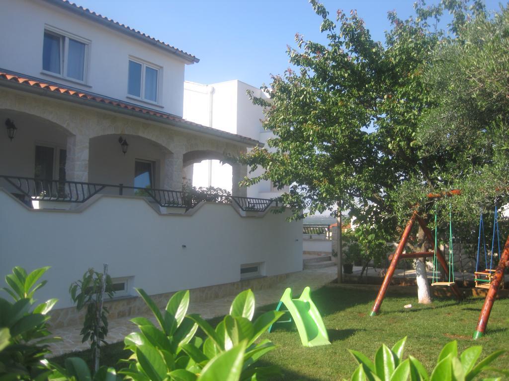 PUY Apartments Tina מראה חיצוני תמונה