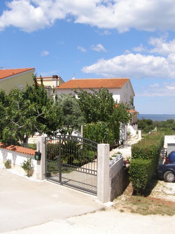 PUY Apartments Tina מראה חיצוני תמונה